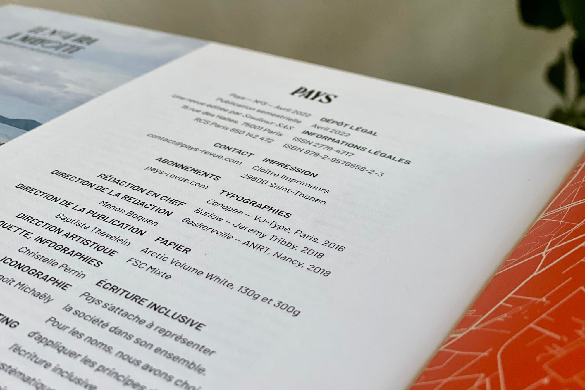 Behind the scenes of the magazine with the papers and typefaces used